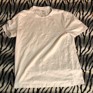 White tee shirt